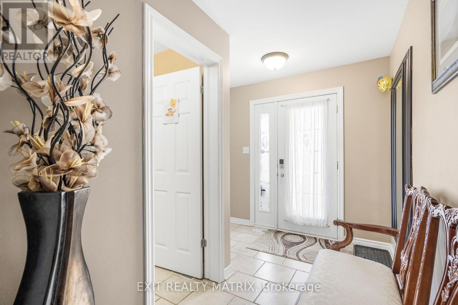 Property at 569 EMERALD STREET image 5