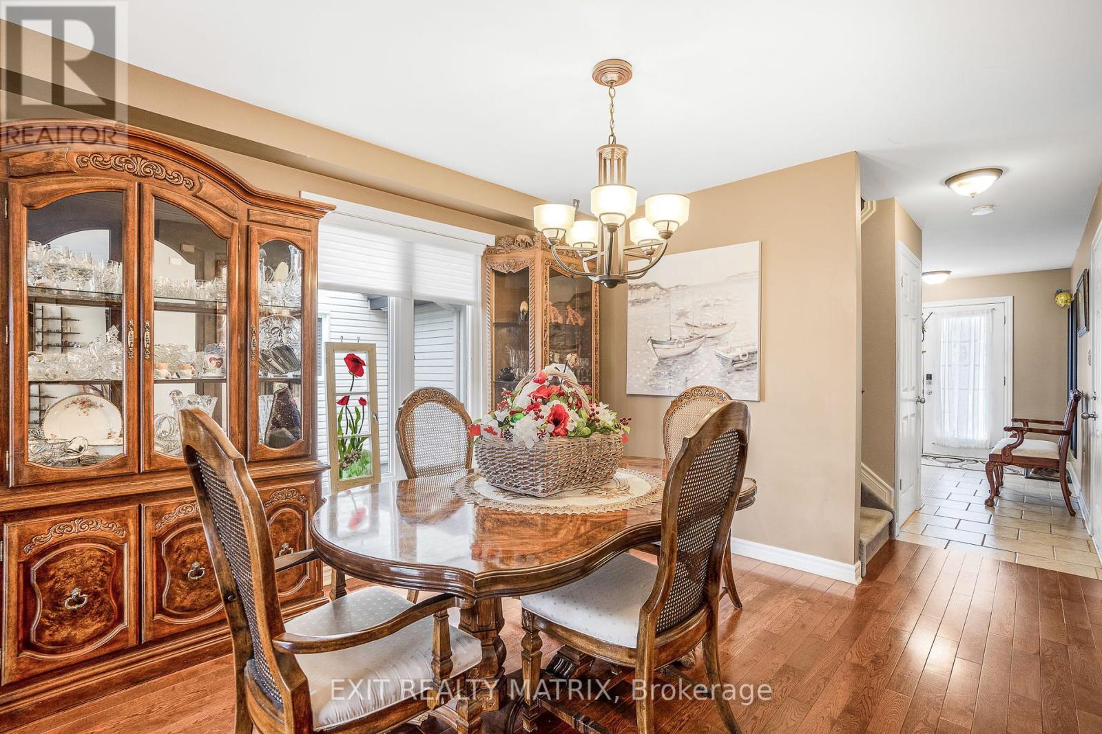 569 Emerald Street, Clarence-Rockland, Ontario  K4K 0B9 - Photo 7 - X12091793