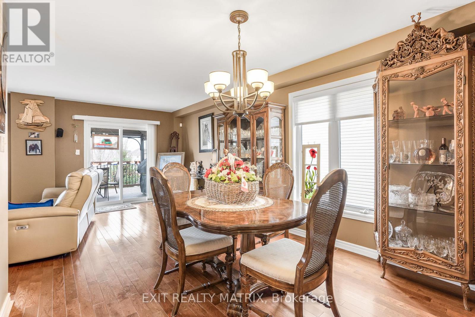 569 Emerald Street, Clarence-Rockland, Ontario  K4K 0B9 - Photo 8 - X12091793