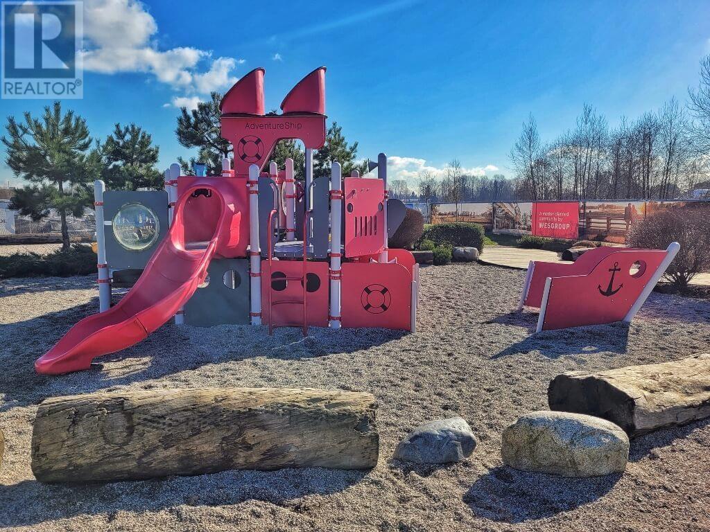 Listing Picture 40 of 40 : 513 3430 E KENT AVENUE SOUTH, Vancouver / 溫哥華 - 魯藝地產 Yvonne Lu Group - MLS Medallion Club Member