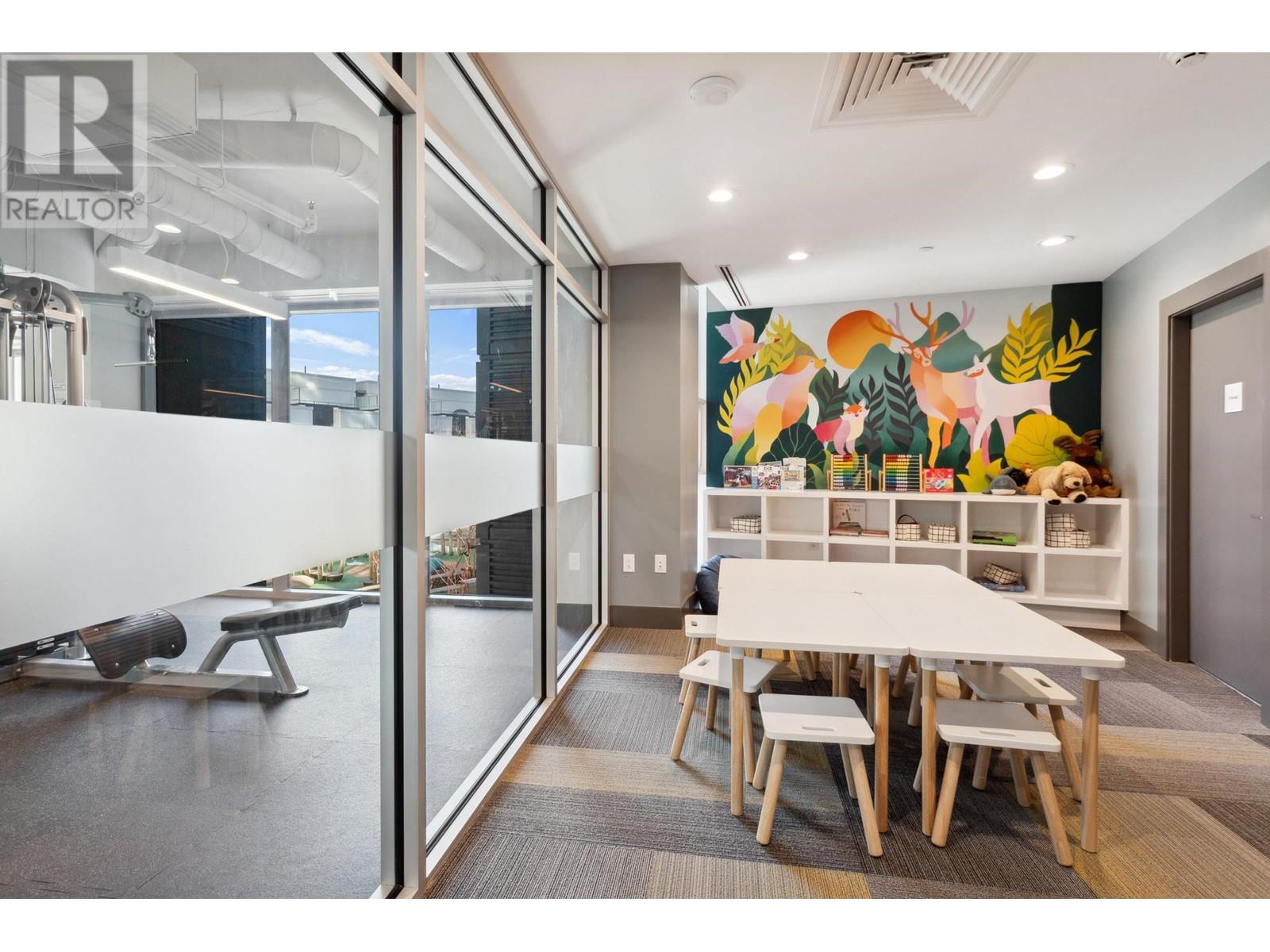 Listing Picture 37 of 40 : 513 3430 E KENT AVENUE SOUTH, Vancouver / 溫哥華 - 魯藝地產 Yvonne Lu Group - MLS Medallion Club Member