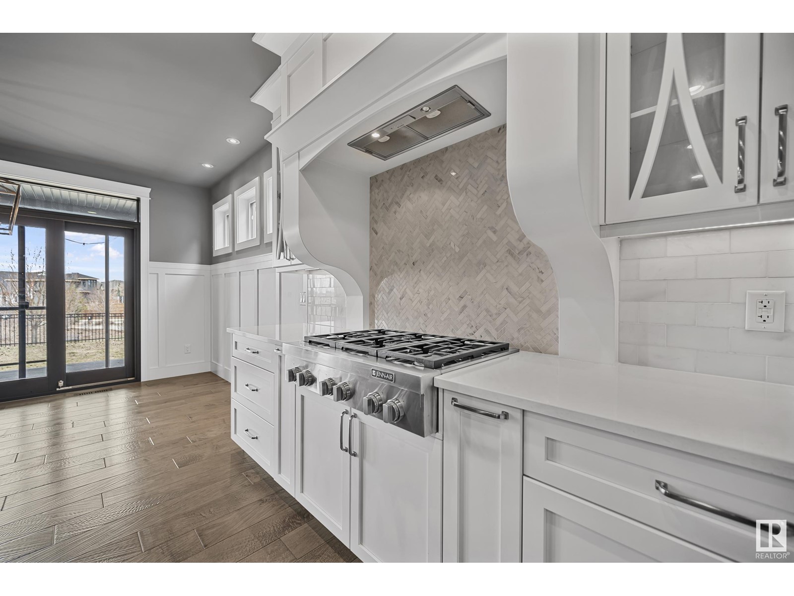 Property at 1197 HAINSTOCK GR SW image 2