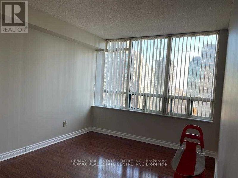1403 - 265 Enfield Place, Mississauga, Ontario  L5B 3Y7 - Photo 13 - W12091840
