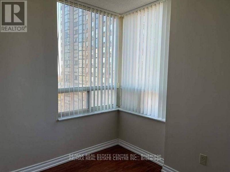 1403 - 265 Enfield Place, Mississauga, Ontario  L5B 3Y7 - Photo 14 - W12091840