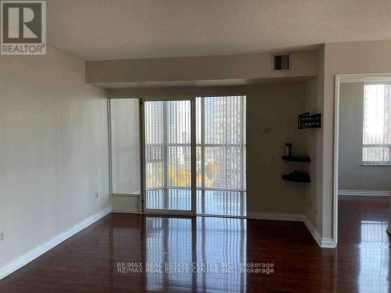 1403 - 265 Enfield Place, Mississauga, Ontario  L5B 3Y7 - Photo 4 - W12091840