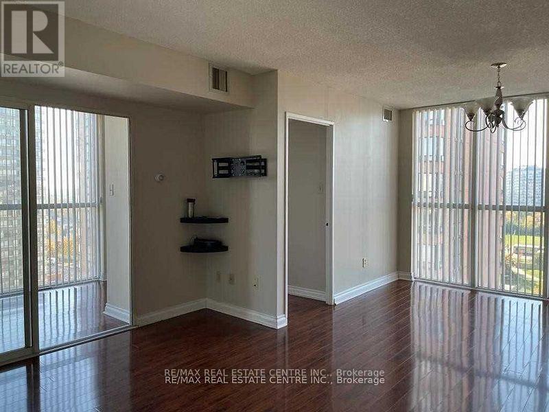 1403 - 265 Enfield Place, Mississauga, Ontario  L5B 3Y7 - Photo 6 - W12091840