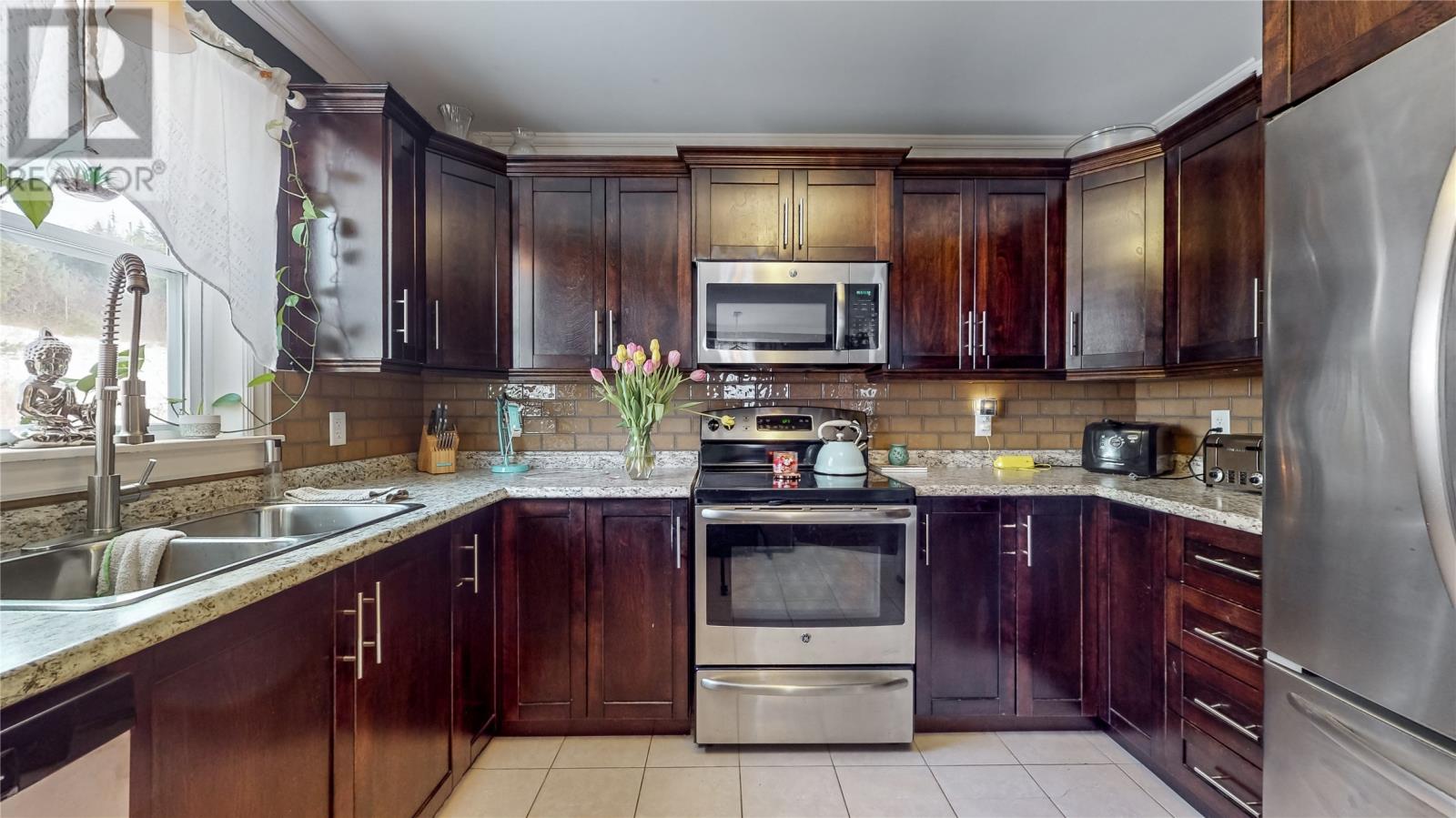 Property at 1308 Thorburn Road image 3