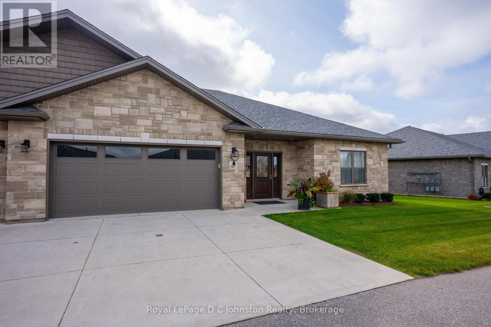 3 - 1050 Waterloo Street, Saugeen Shores, Ontario  N0H 2C6 - Photo 28 - X12091849
