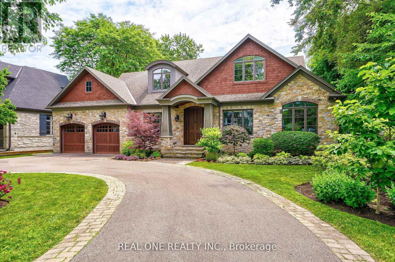 Property at 190 MAPLEWOOD ROAD image 2