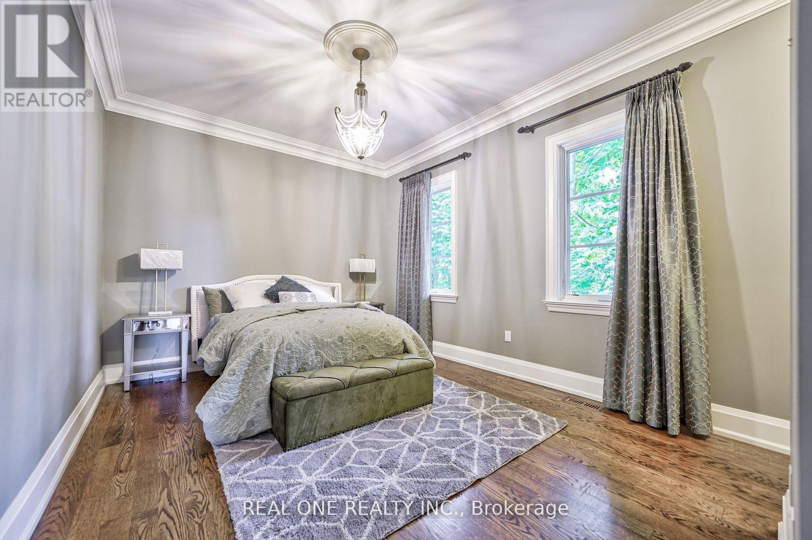 190 Maplewood Road, Mississauga (Mineola), Ontario  L5G 2M6 - Photo 24 - W12083900