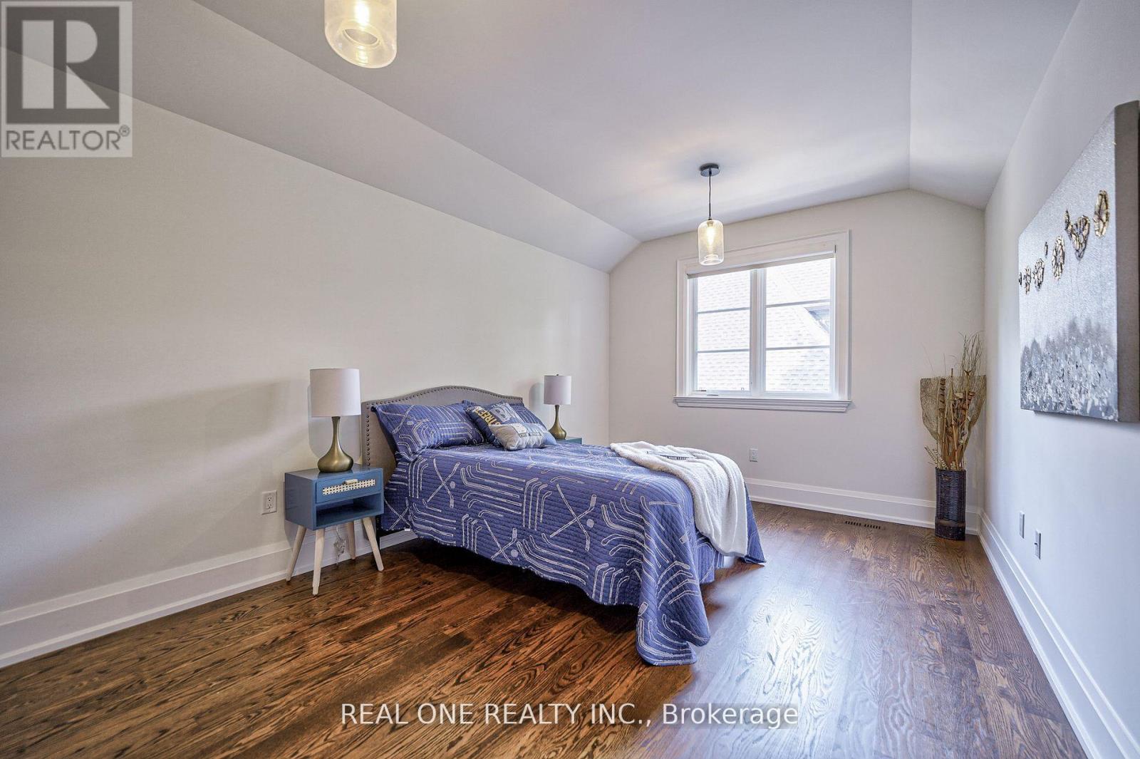 190 Maplewood Road, Mississauga (Mineola), Ontario  L5G 2M6 - Photo 28 - W12083900