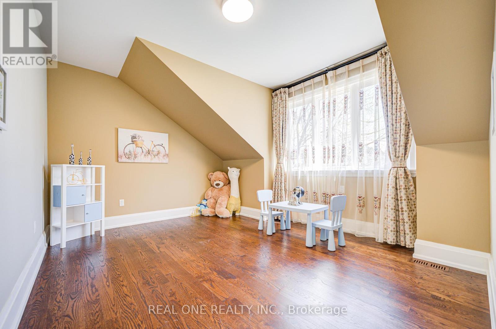 190 Maplewood Road, Mississauga (Mineola), Ontario  L5G 2M6 - Photo 30 - W12083900