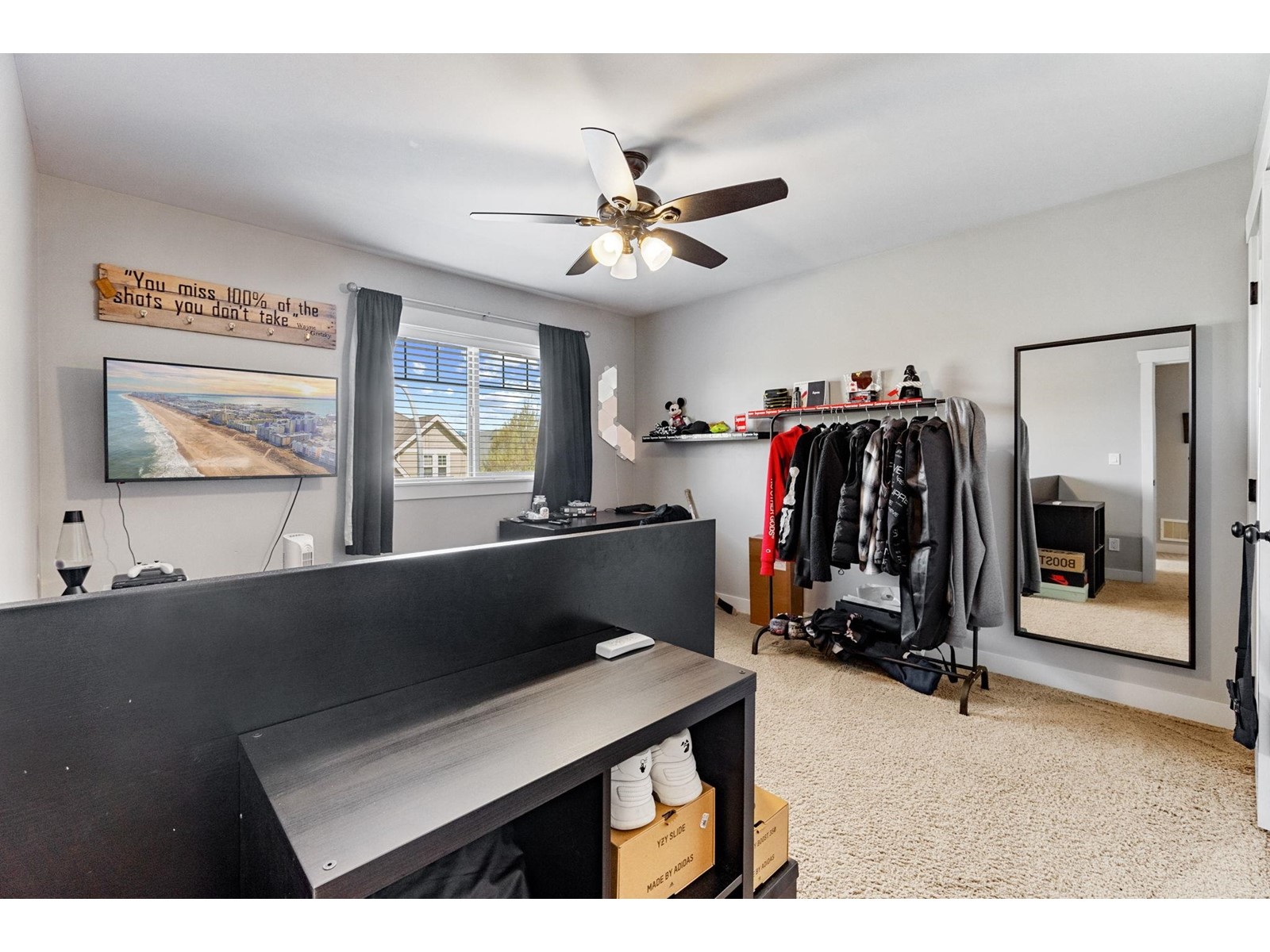 21014 80b Avenue, Langley, British Columbia  V2Y 0K2 - Photo 11 - R2990489