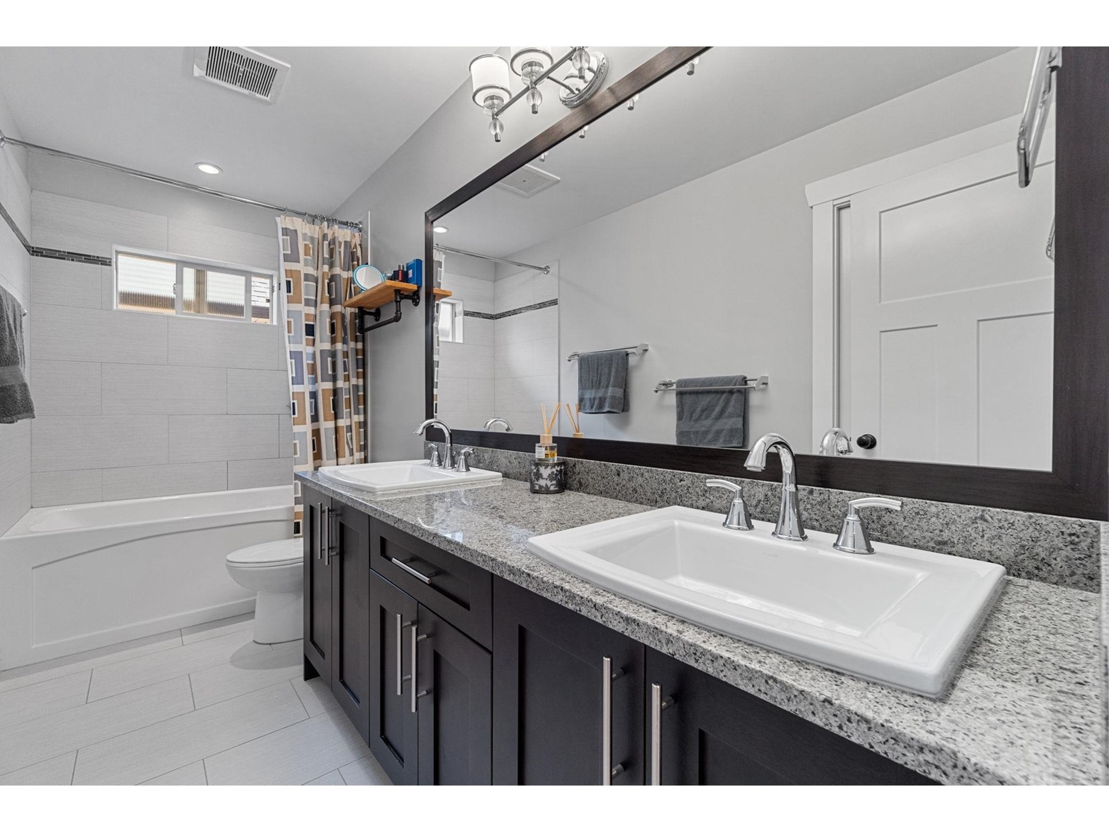21014 80b Avenue, Langley, British Columbia  V2Y 0K2 - Photo 9 - R2990489