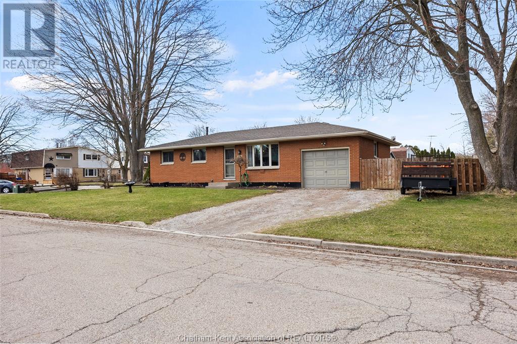 Property at 135 Berry STREET image 4