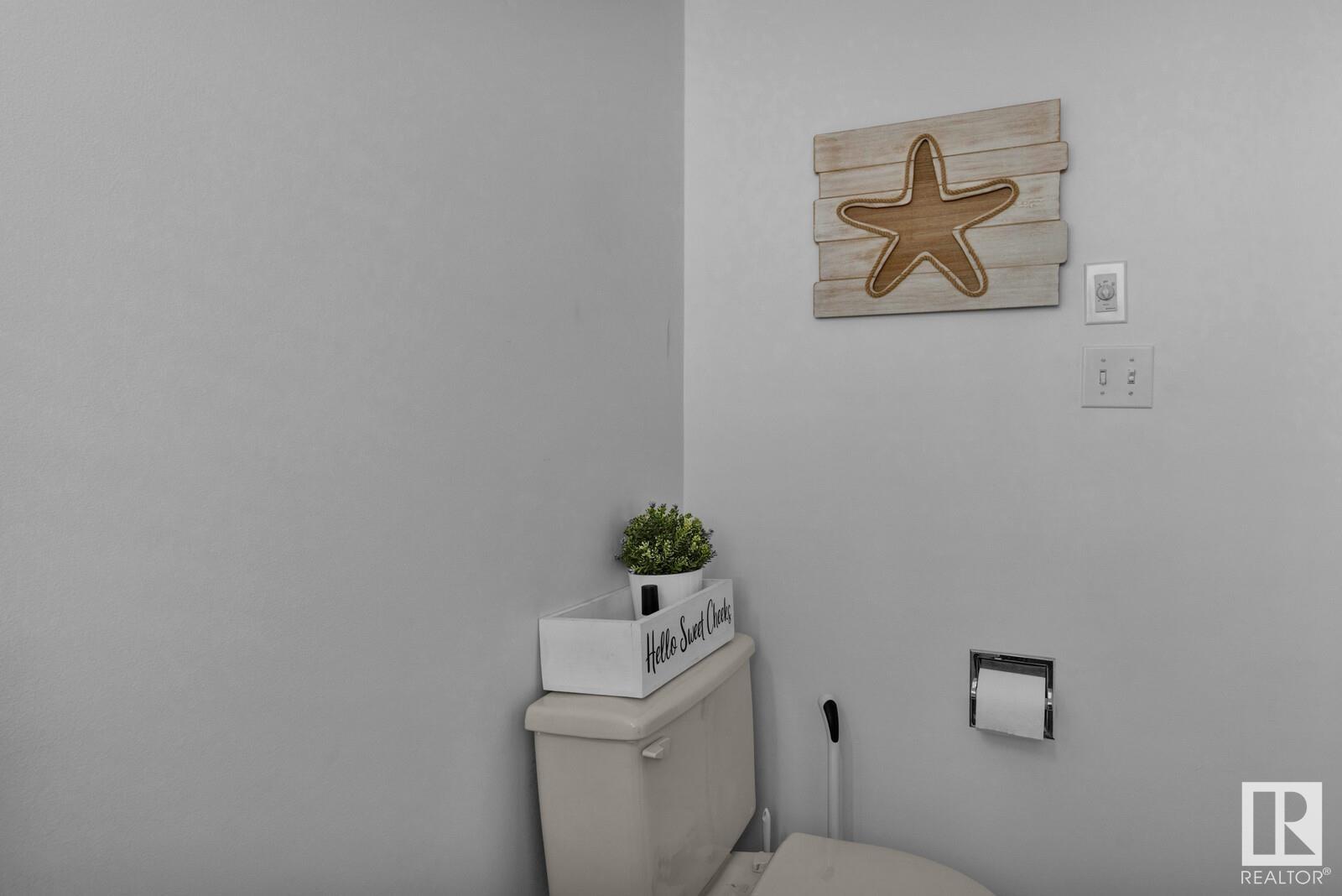 Property at 6510 50 AV image 4