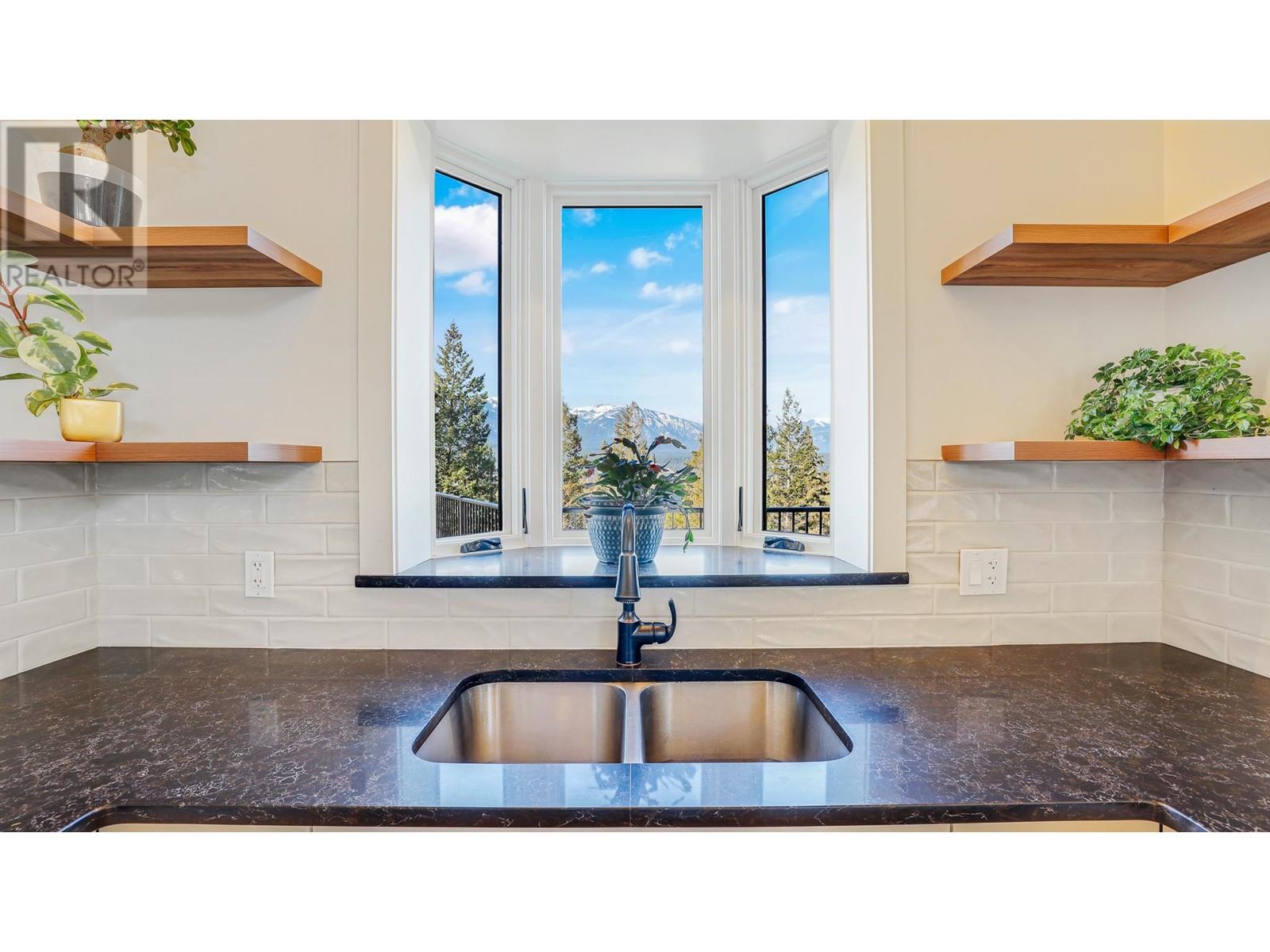 1795 Taynton Road, Windermere, British Columbia  V0B 2L0 - Photo 28 - 10344229