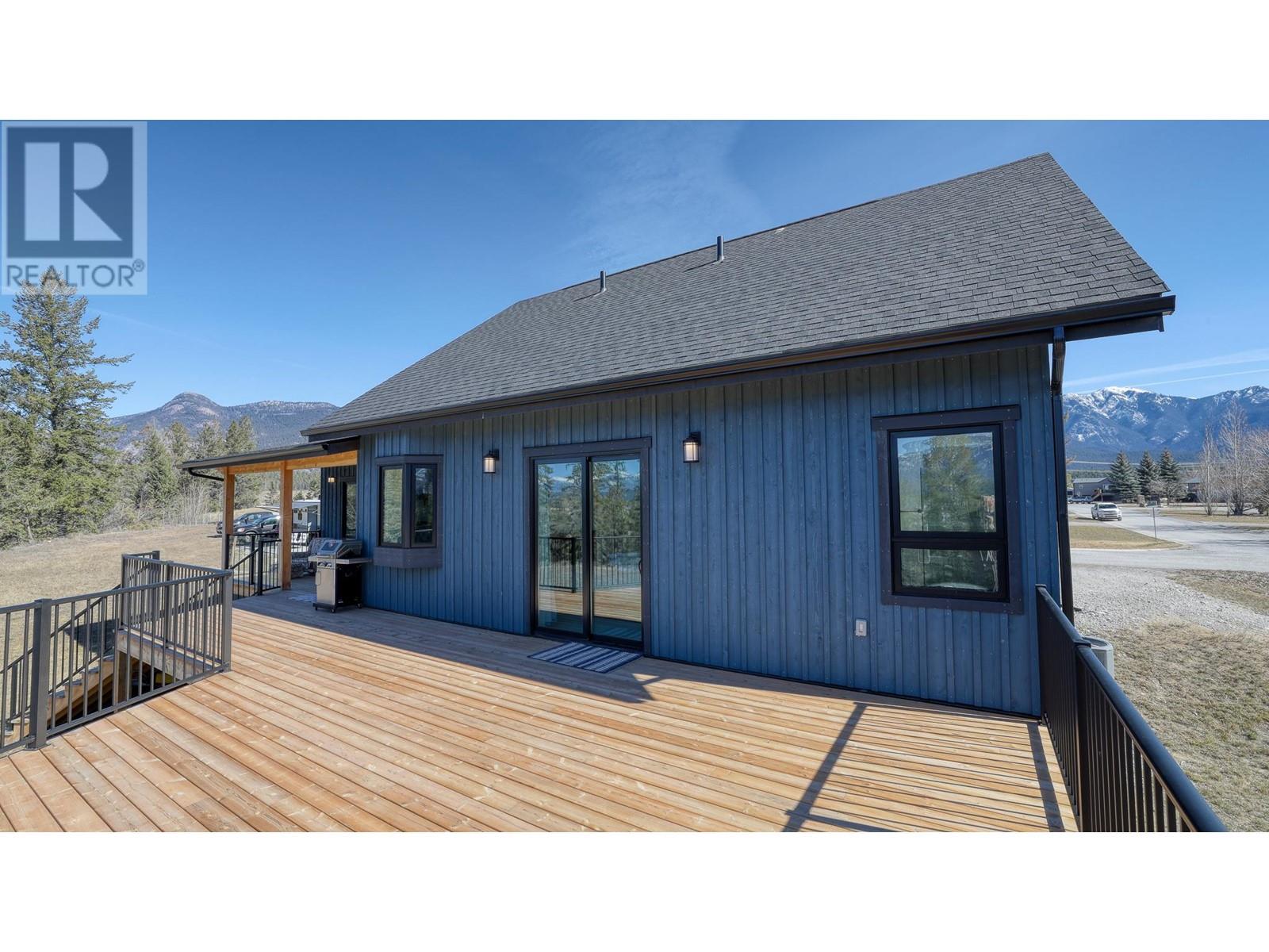 1795 Taynton Road, Windermere, British Columbia  V0B 2L0 - Photo 10 - 10344229