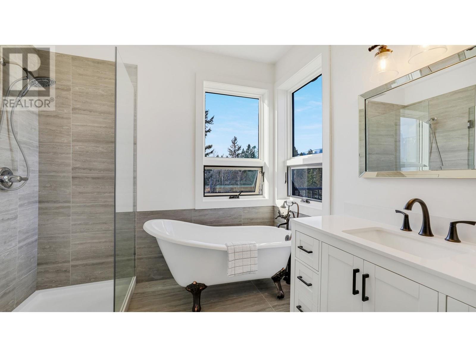 1795 Taynton Road, Windermere, British Columbia  V0B 2L0 - Photo 18 - 10344229