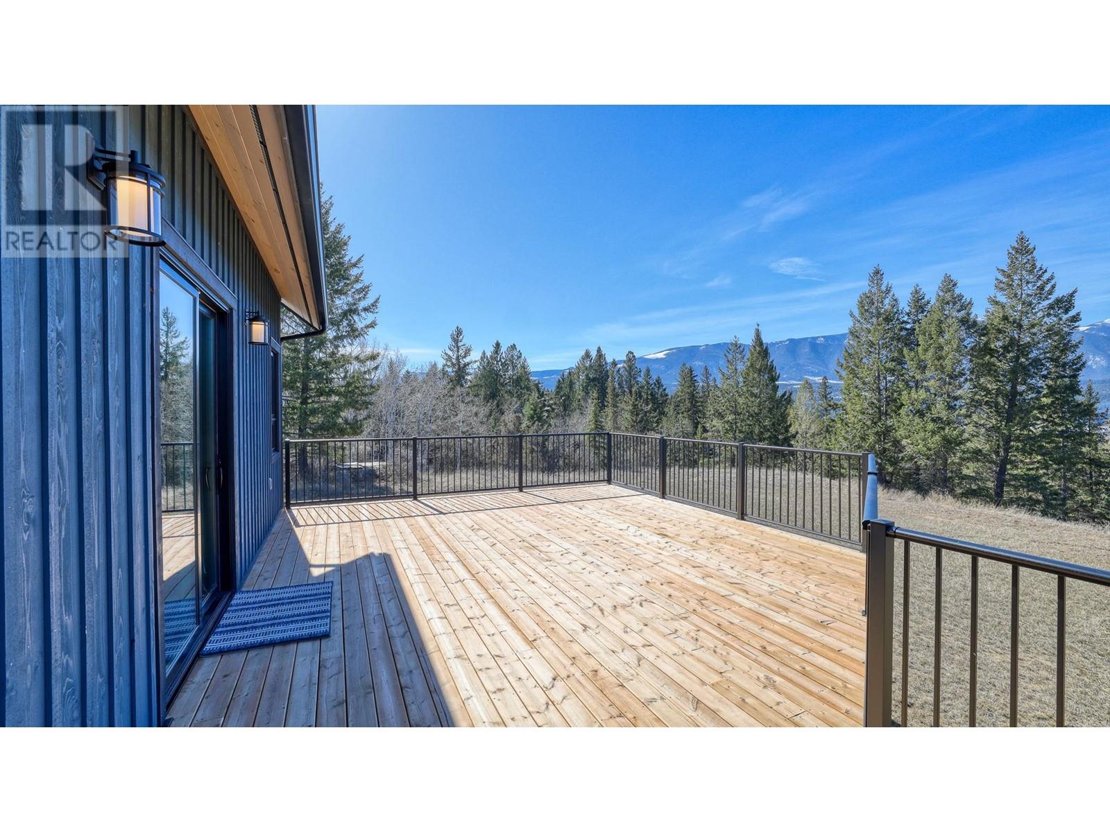 1795 Taynton Road, Windermere, British Columbia  V0B 2L0 - Photo 9 - 10344229