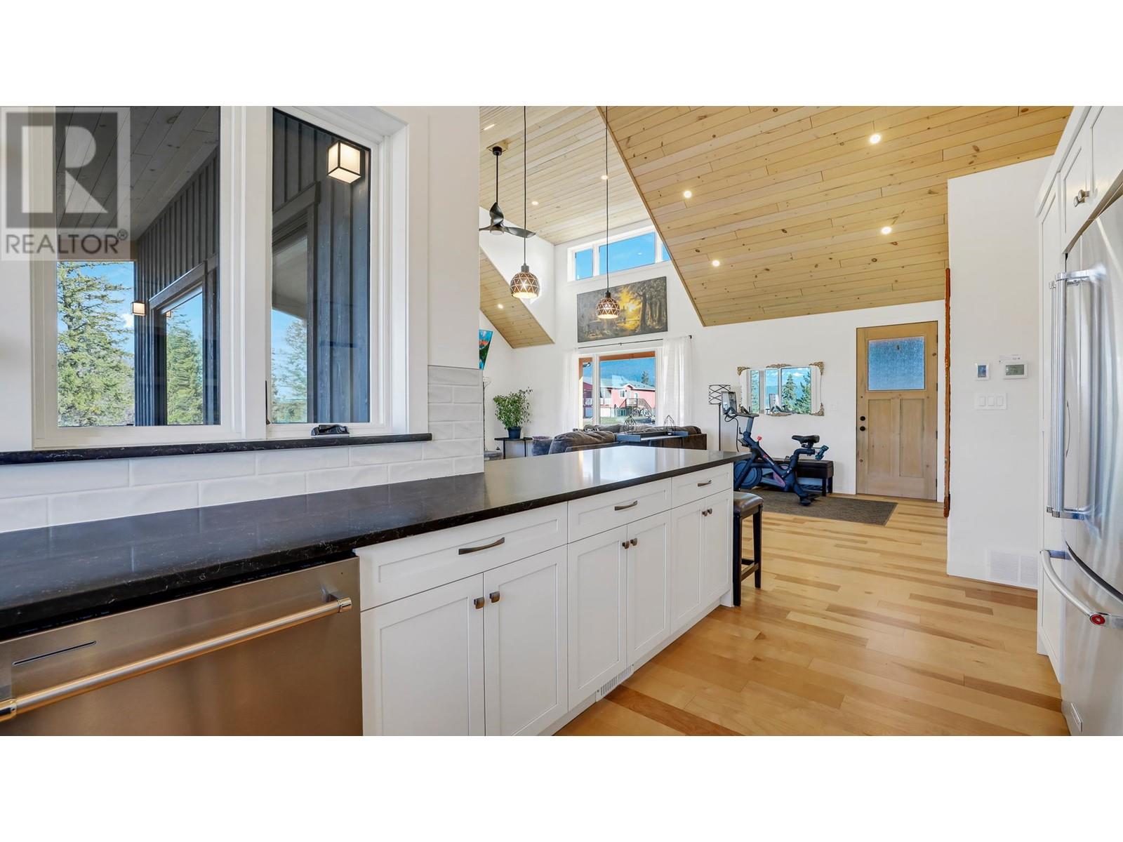 1795 Taynton Road, Windermere, British Columbia  V0B 2L0 - Photo 29 - 10344229