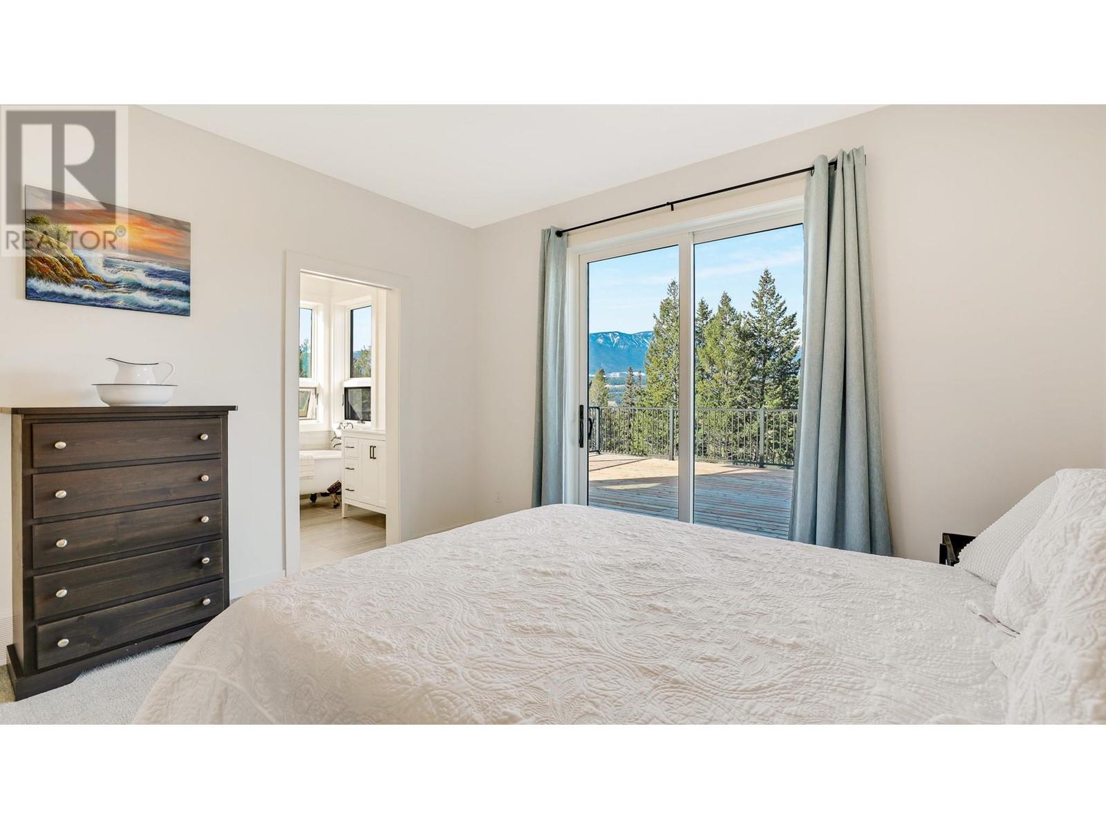 1795 Taynton Road, Windermere, British Columbia  V0B 2L0 - Photo 17 - 10344229