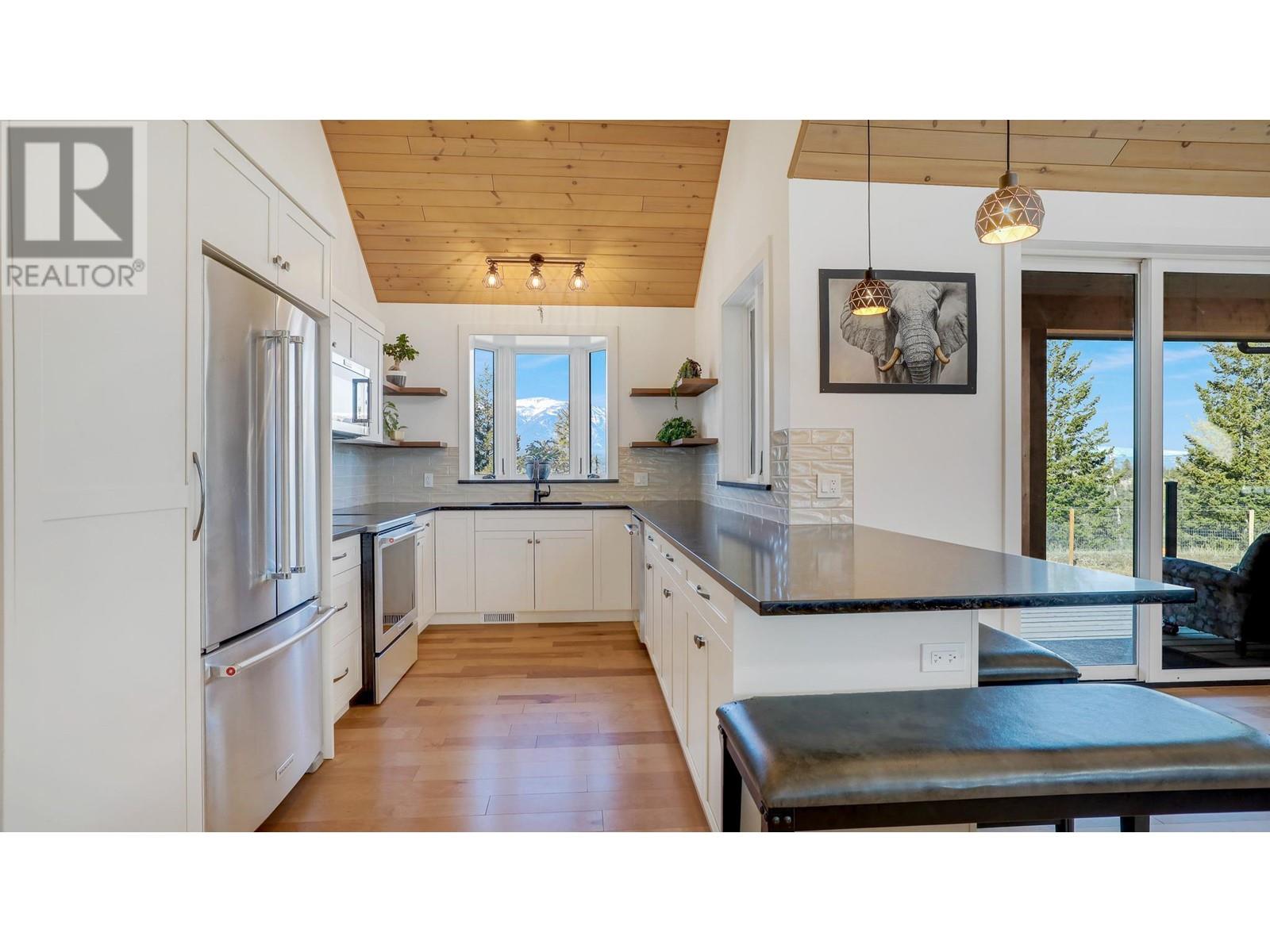 1795 Taynton Road, Windermere, British Columbia  V0B 2L0 - Photo 37 - 10344229