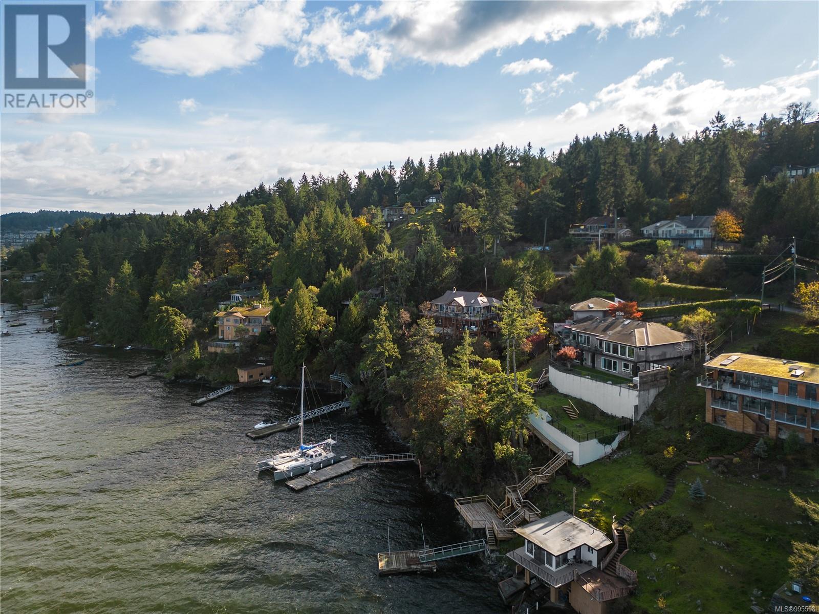 7318 Mark Lane, Central Saanich, British Columbia  V9E 2A1 - Photo 4 - 995598