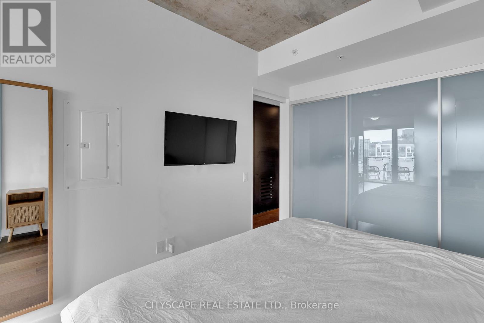 1304 - 629 King Street W, Toronto, Ontario  M5V 1M5 - Photo 29 - C12091873