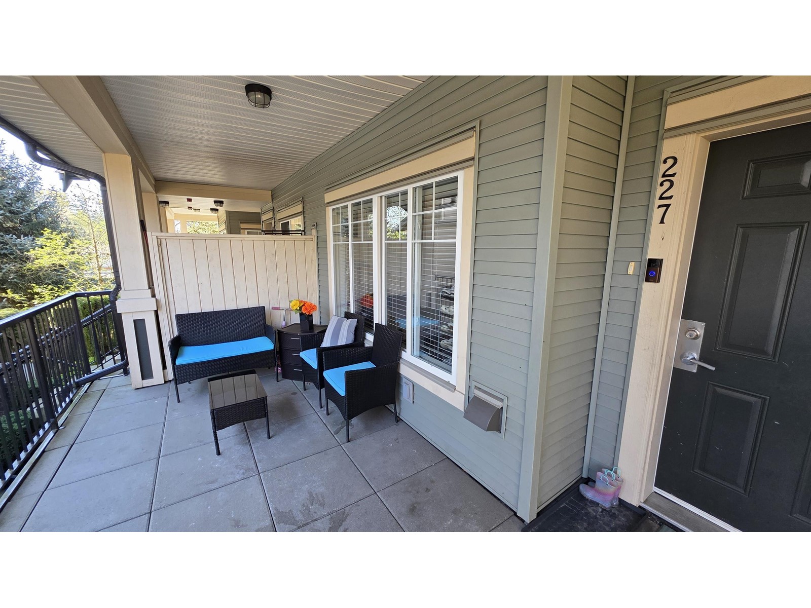 Property at 227 13958 108 AVENUE image 2