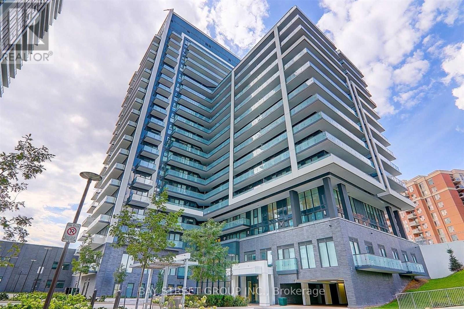705 - 85 Oneida Crescent, Richmond Hill, Ontario  L4B 0H4 - Photo 1 - N12091884