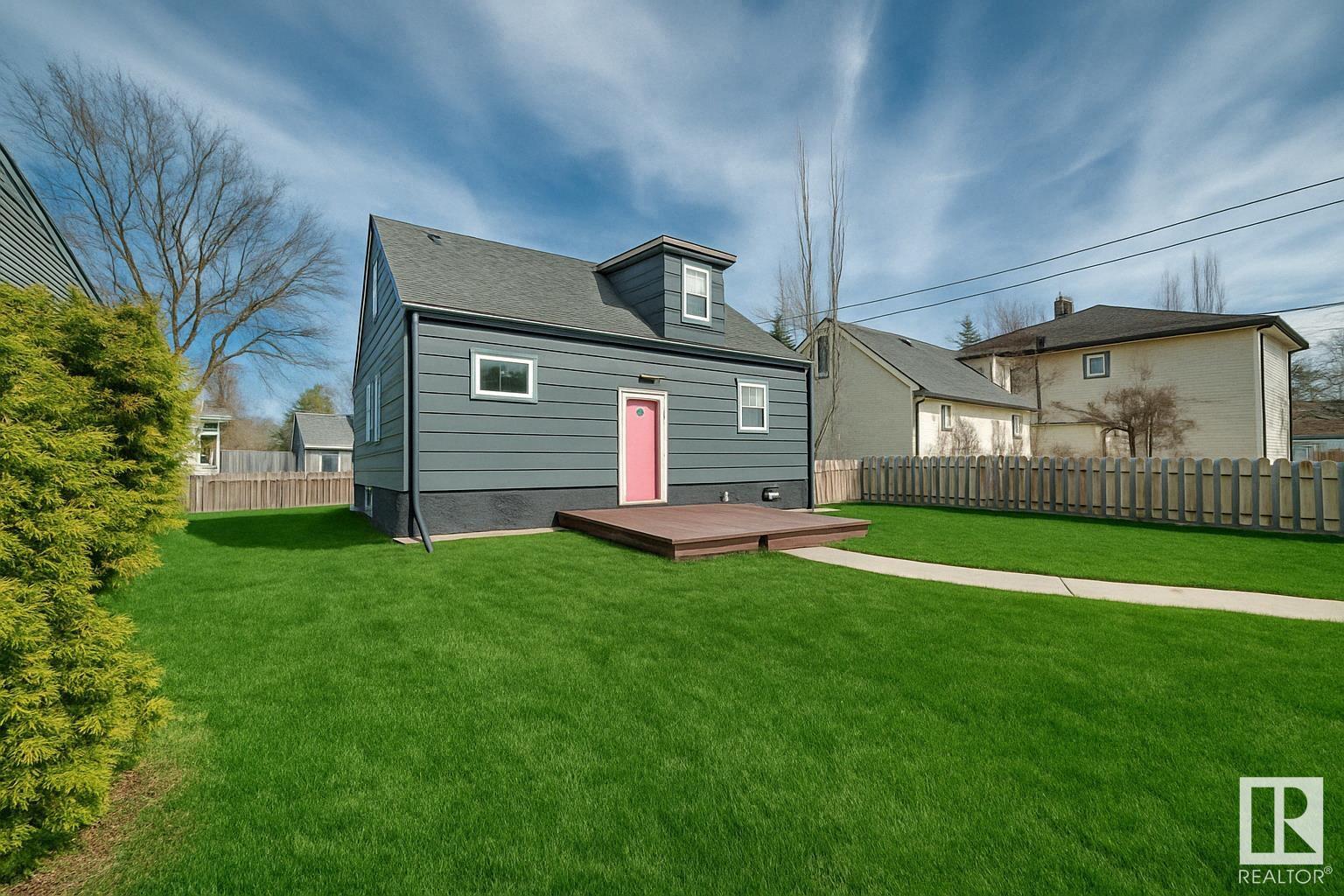 Property at 10816 139 ST NW image 5