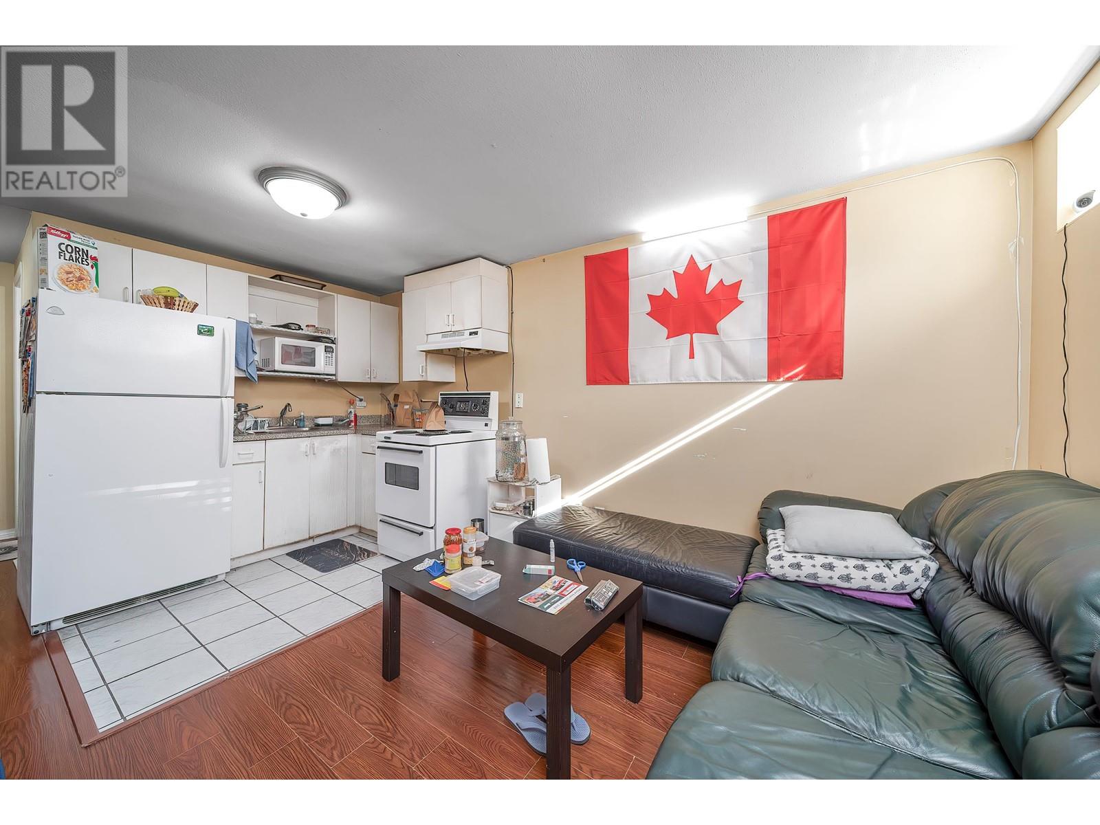 7563 Cariboo Road, Burnaby, British Columbia  V3N 4X2 - Photo 29 - R2990253