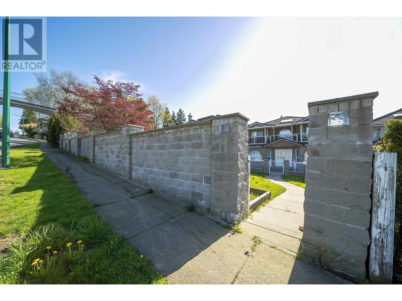 Property at 7563 CARIBOO ROAD image 2