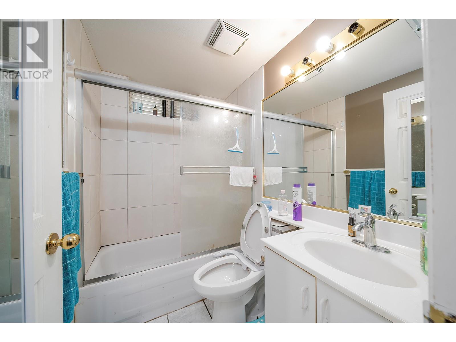 7563 Cariboo Road, Burnaby, British Columbia  V3N 4X2 - Photo 32 - R2990253
