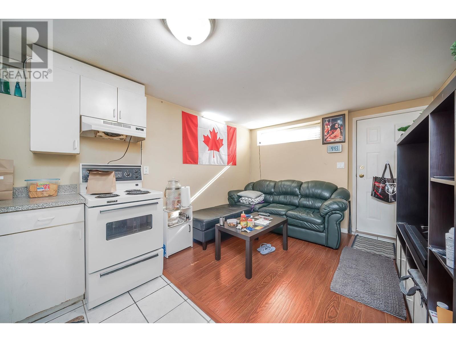 7563 Cariboo Road, Burnaby, British Columbia  V3N 4X2 - Photo 30 - R2990253