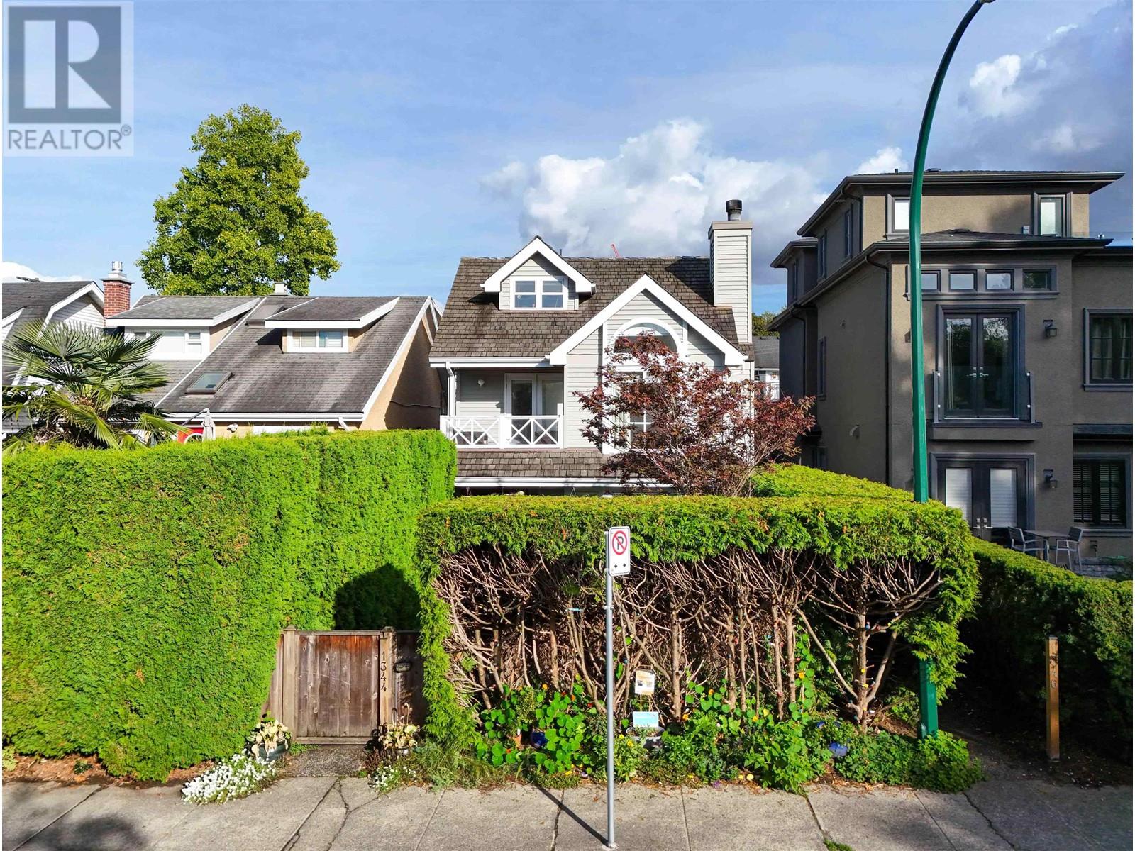 Listing Picture 35 of 38 : 1346 LABURNUM STREET, Vancouver / 溫哥華 - 魯藝地產 Yvonne Lu Group - MLS Medallion Club Member