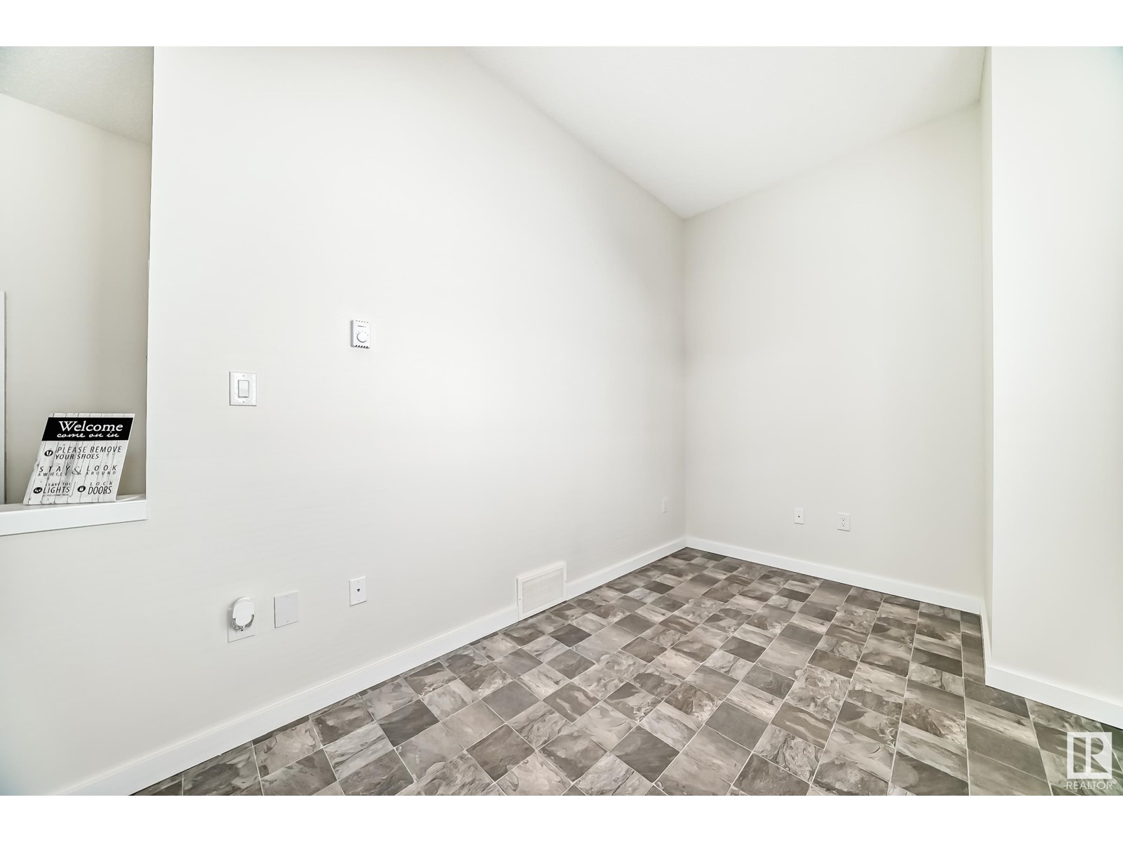 Property at #119 655 WATT BV SW image 4