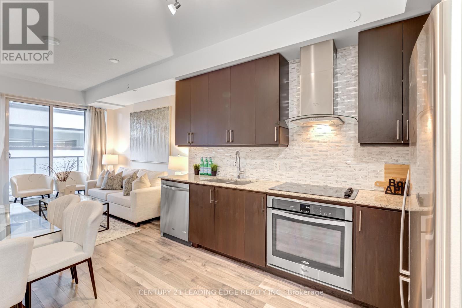203 - 9608 Yonge Street, Richmond Hill, Ontario  L4C 0X4 - Photo 17 - N12091905