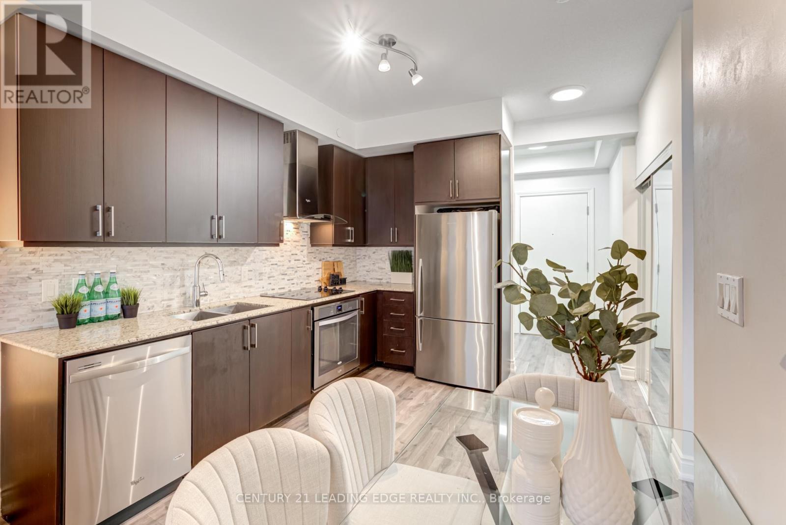 203 - 9608 Yonge Street, Richmond Hill, Ontario  L4C 0X4 - Photo 19 - N12091905