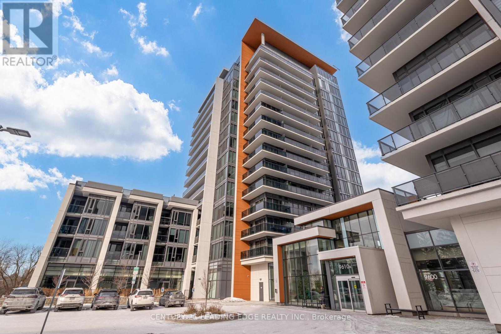 203 - 9608 Yonge Street, Richmond Hill, Ontario  L4C 0X4 - Photo 2 - N12091905