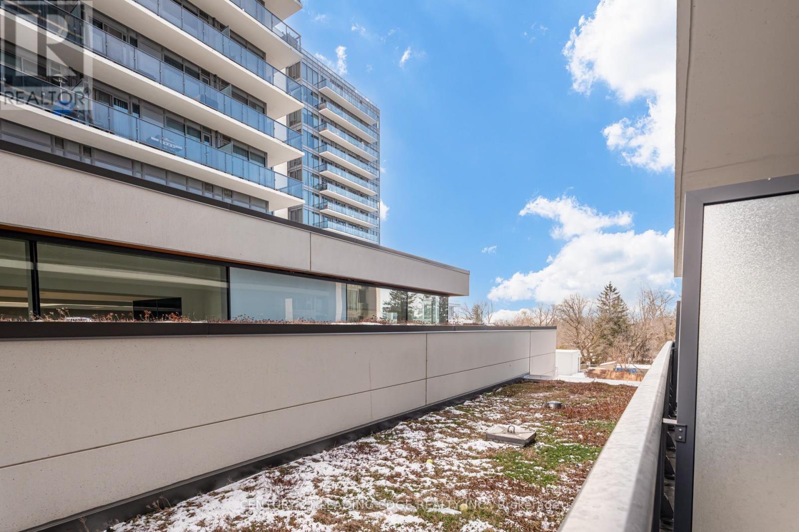 203 - 9608 Yonge Street, Richmond Hill, Ontario  L4C 0X4 - Photo 32 - N12091905