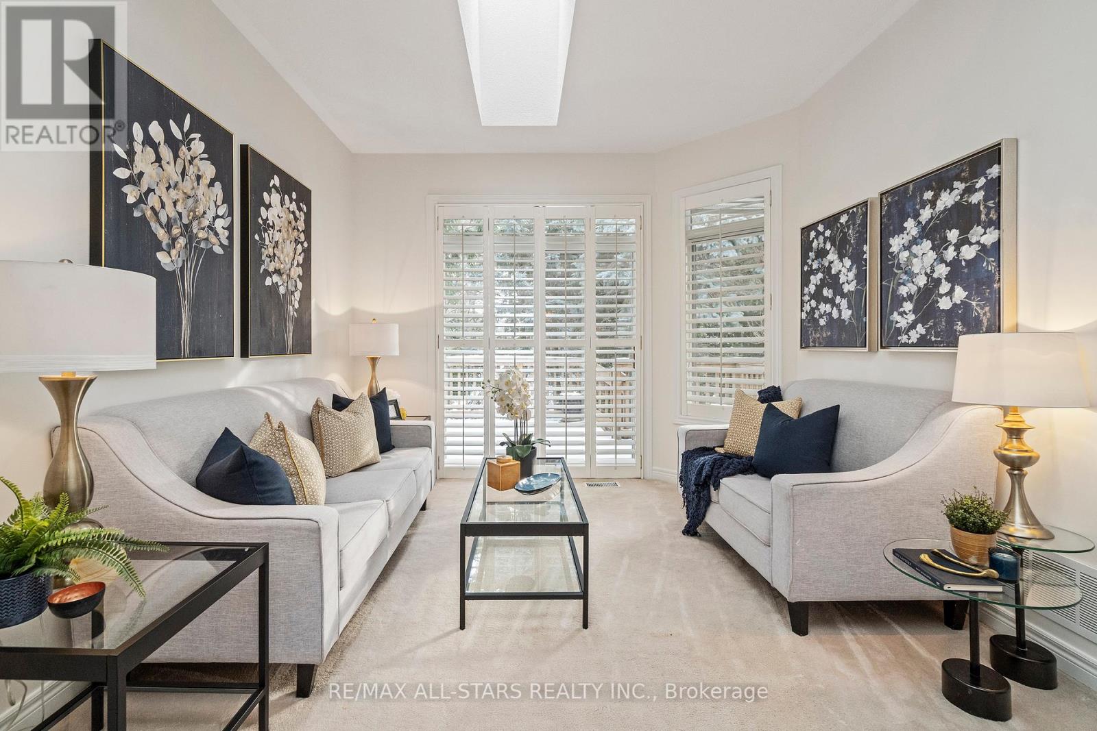 Property at 68 CELEBRITY GREENS WAY image 5