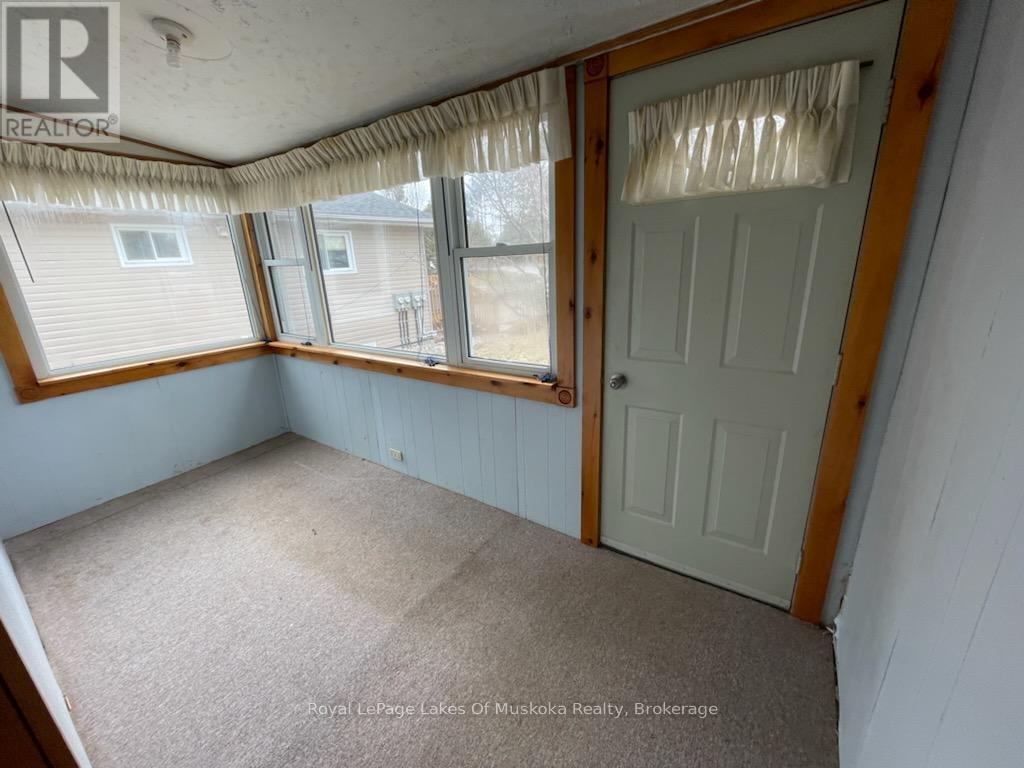 44 Gouldie Street, Huntsville, Ontario  P1H 2P4 - Photo 11 - X12091949