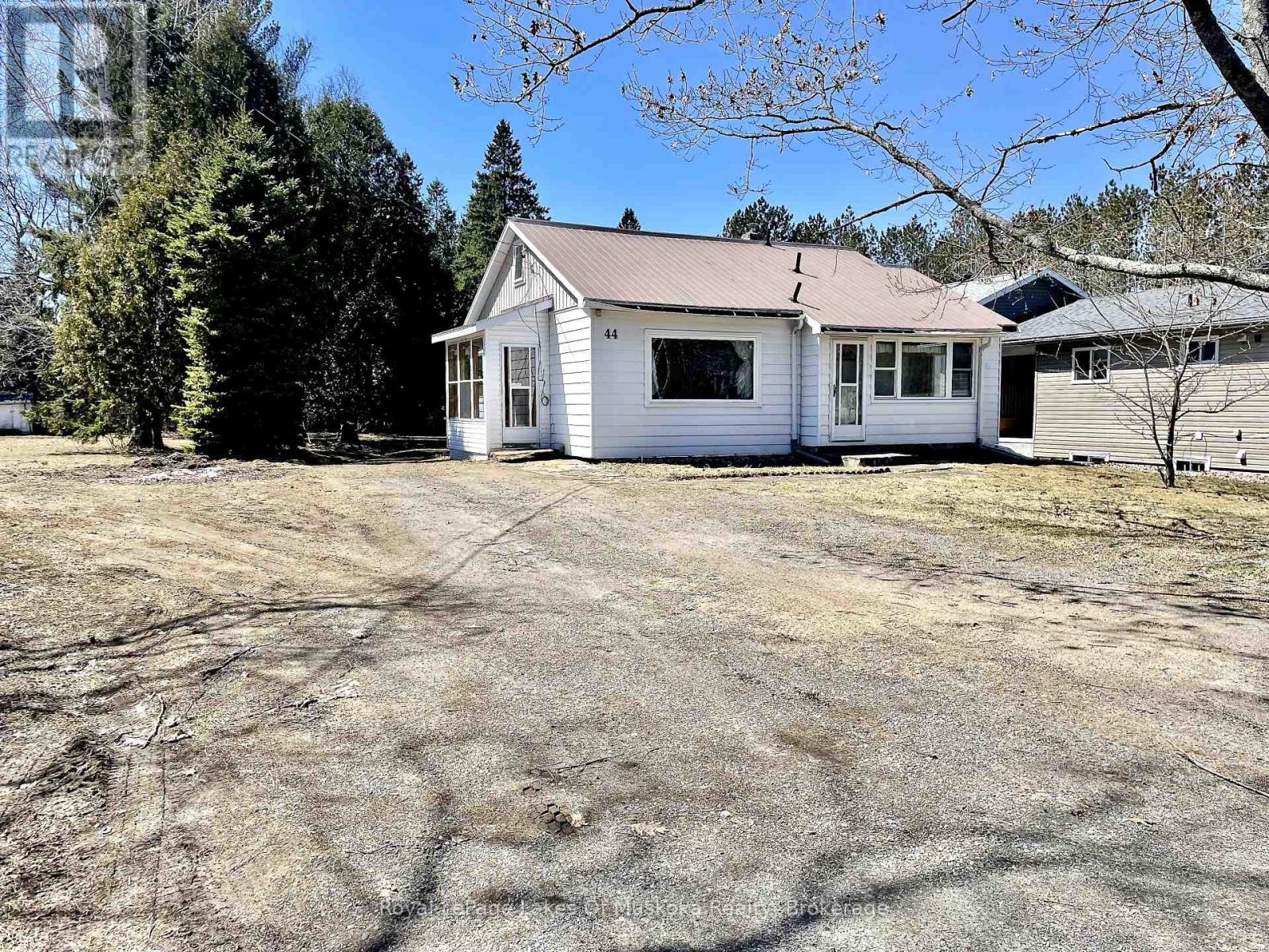 44 Gouldie Street, Huntsville, Ontario  P1H 2P4 - Photo 21 - X12091949