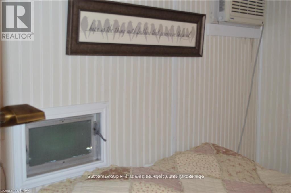 82883 Glendale Road Rr3, Ashfield-Colborne-Wawanosh, Ontario  N7A 3X9 - Photo 10 - X12091960