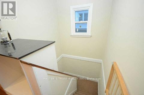 16 Landseer Road, Toronto, Ontario  M1K 3A7 - Photo 5 - E12091966