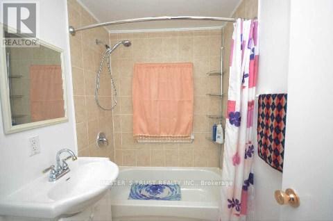 16 Landseer Road, Toronto, Ontario  M1K 3A7 - Photo 8 - E12091966