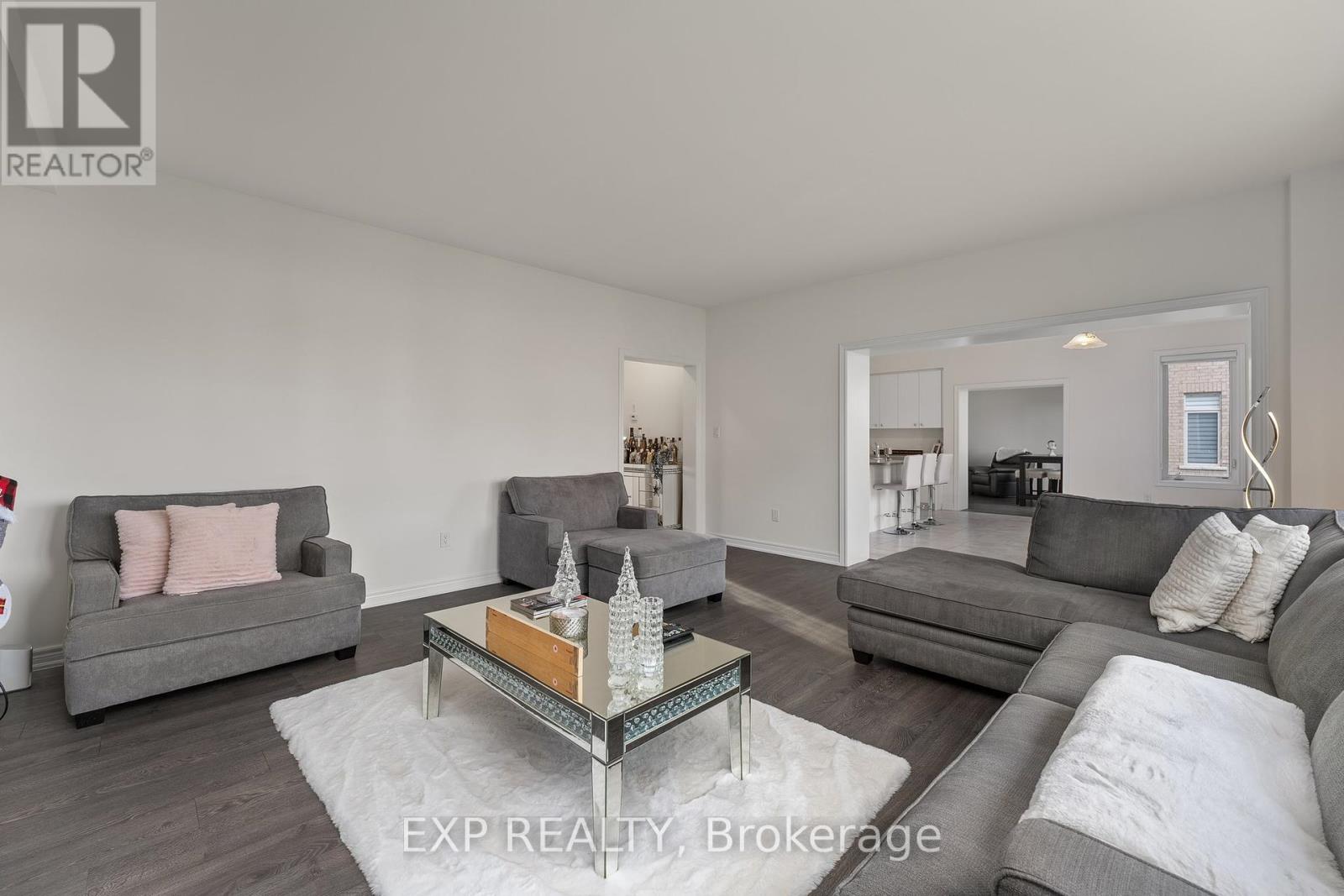 113 Rugman Crescent, Springwater, Ontario  L9X 2A5 - Photo 14 - S12091958