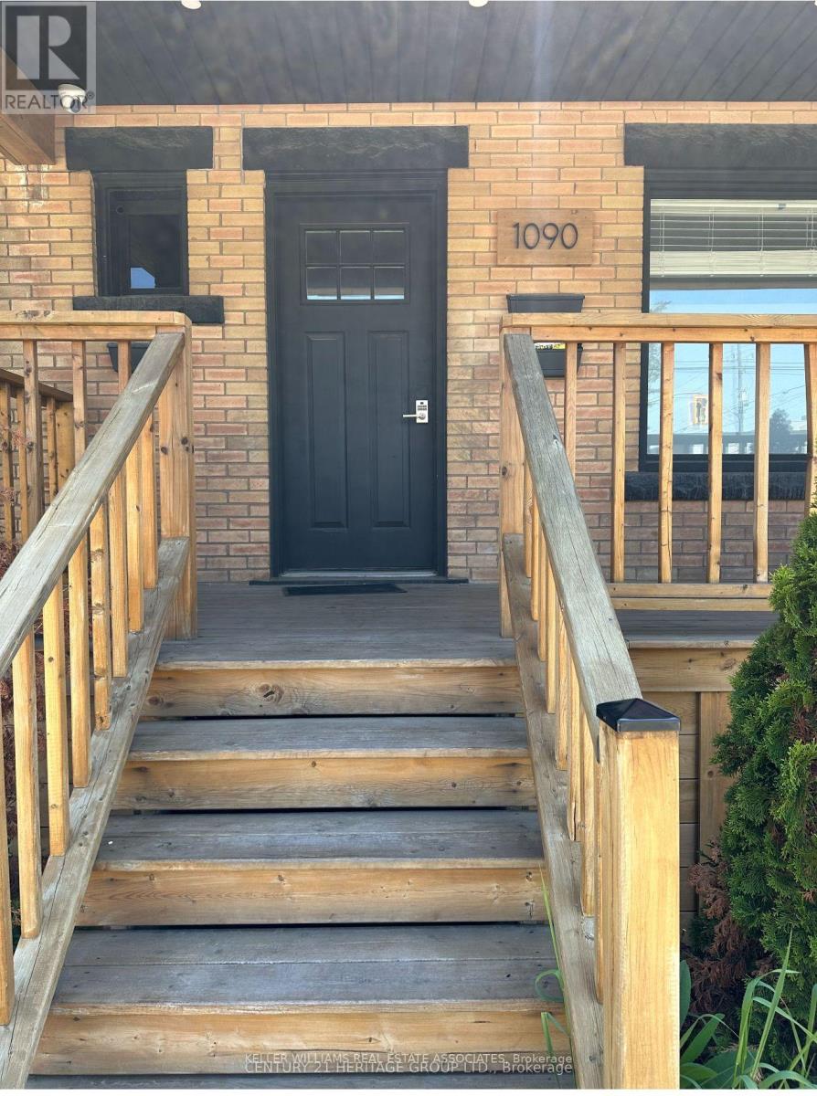 2 - 1090 CANNON STREET E, Hamilton, Ontario